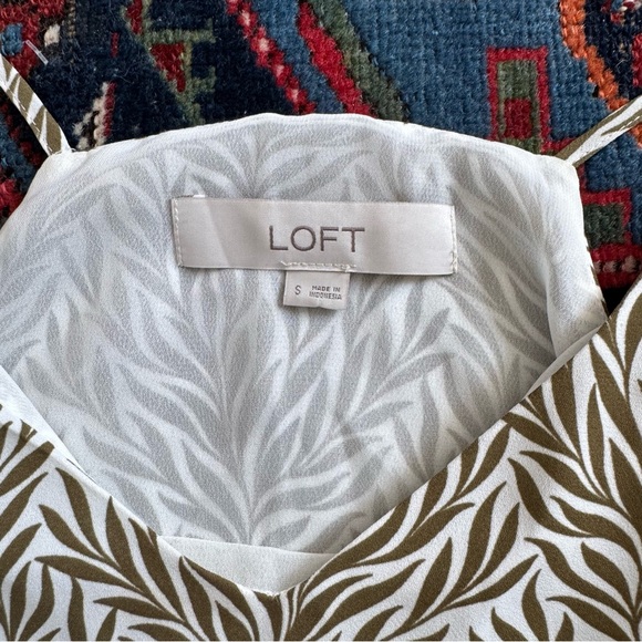 LOFT Olive and White Leaf Pattern Top - Picture 2 of 2